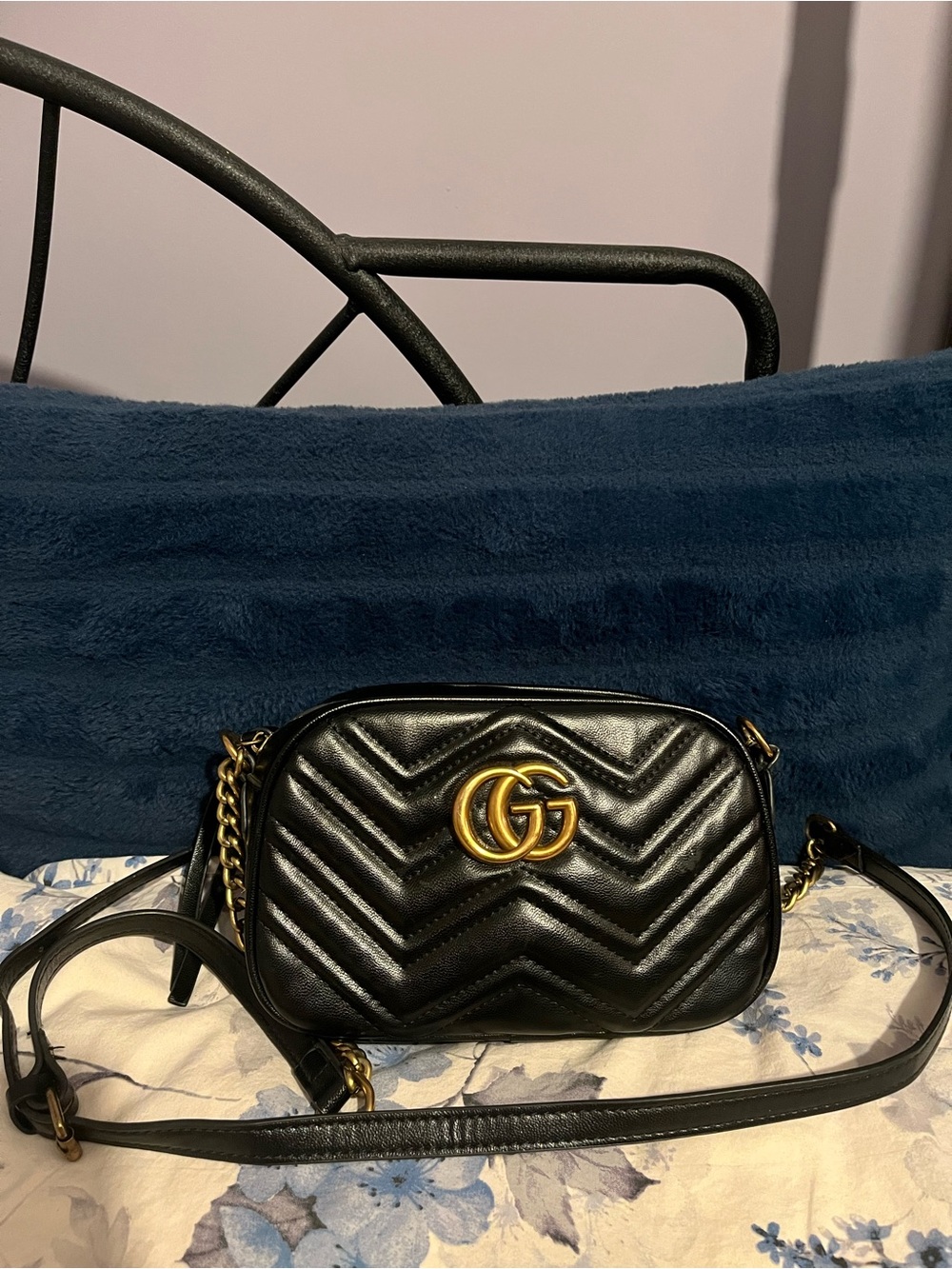 GG Marmont Quilted Camera Bag